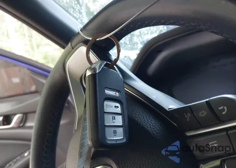 2018 Honda Accord Sport из США, поврежденный, VIN 1HGCV1F3XJA042971